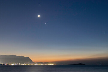 英国人说英语标准吗/英国人说英语用英语怎么说?